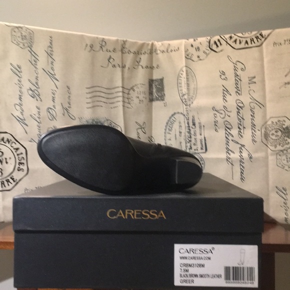 Never Worn Caressa Greer boots - Picture 3 of 3